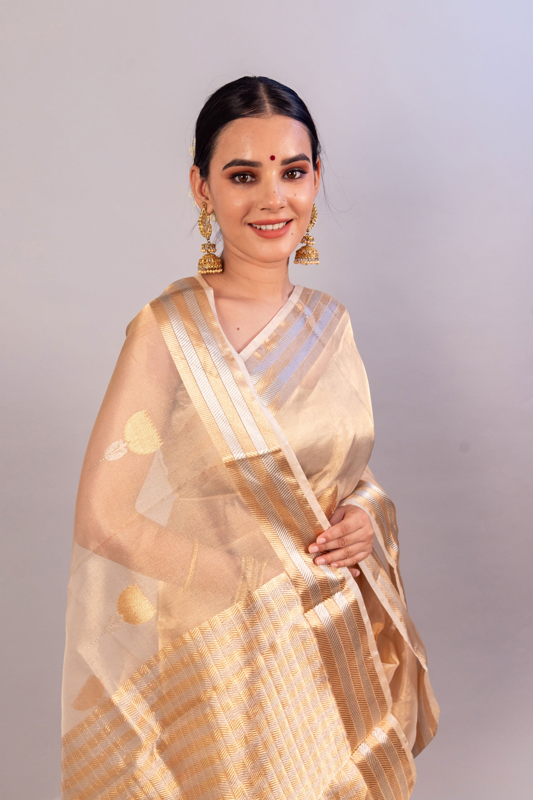 Golden Pure Tissue Silk Handloom Banarasi Saree