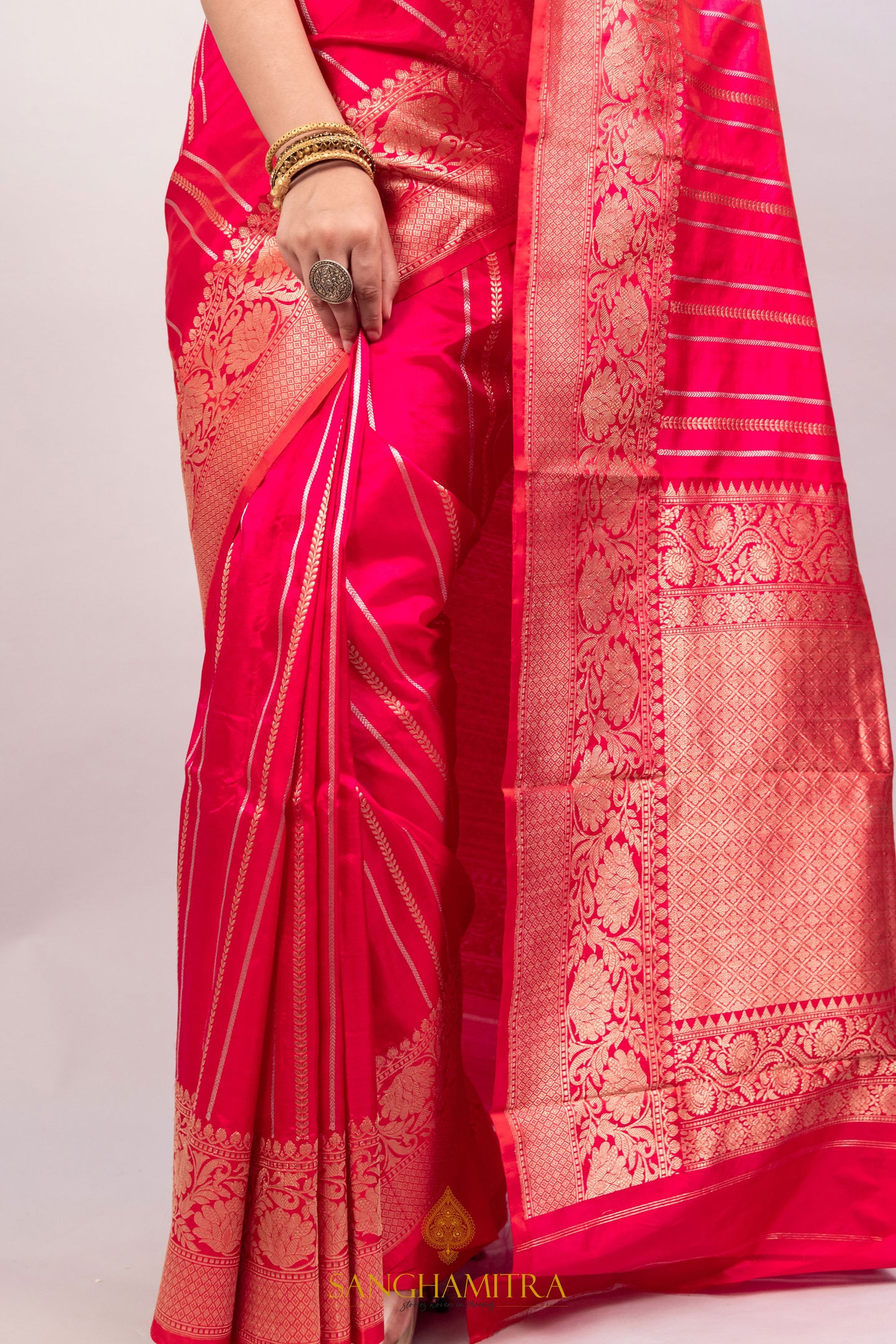 Pinkish Red Pure Katan Silk Handloom Banarasi Saree